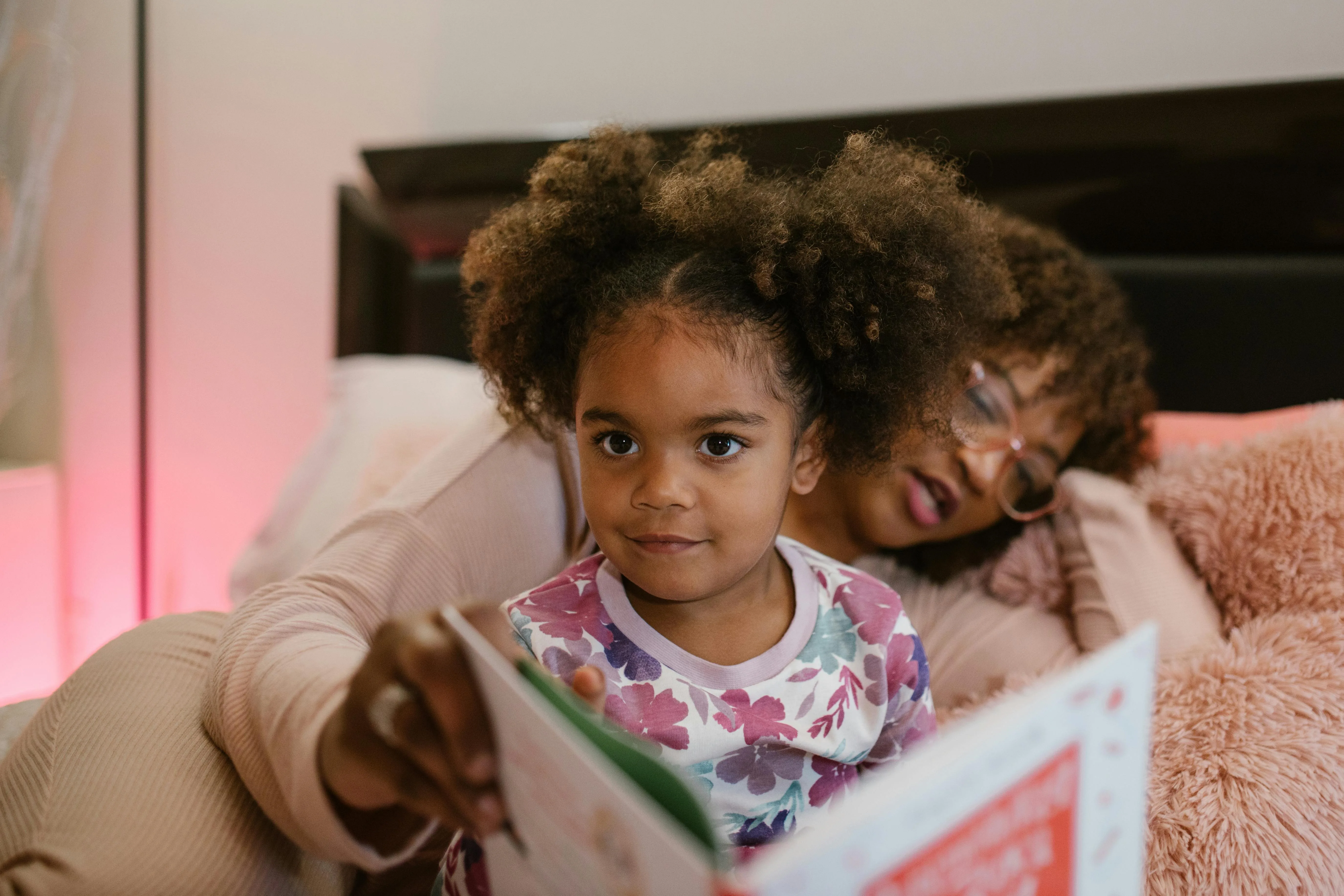 Au Pair telling a South African fable