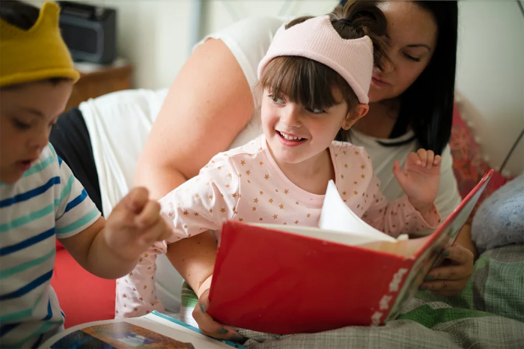 Children reading Polish bedtime stories