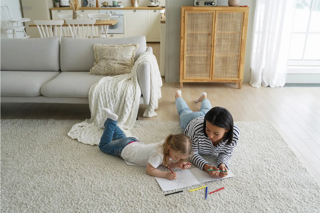 Au Pair and child coloring